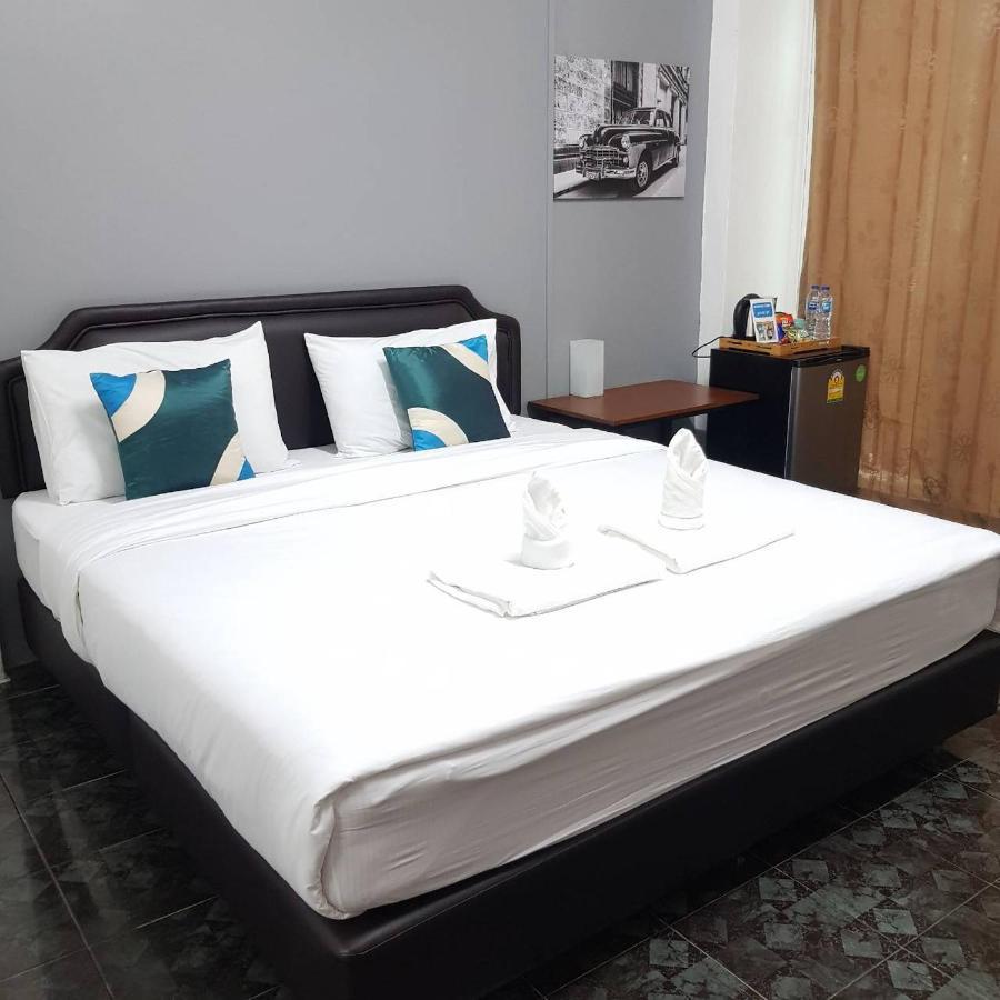 Ada Apartment - อาดา อพาร์ทเมนท์ Бангкок Екстер'єр фото