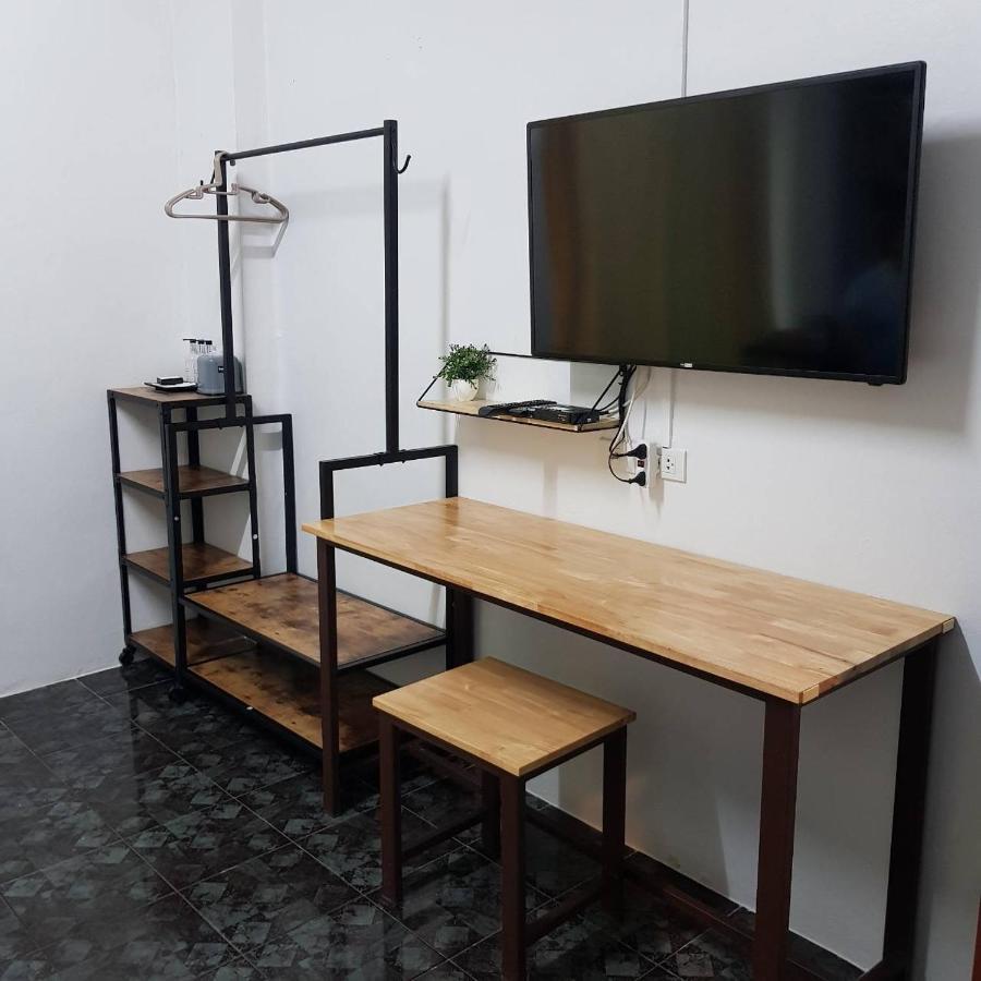 Ada Apartment - อาดา อพาร์ทเมนท์ Бангкок Екстер'єр фото