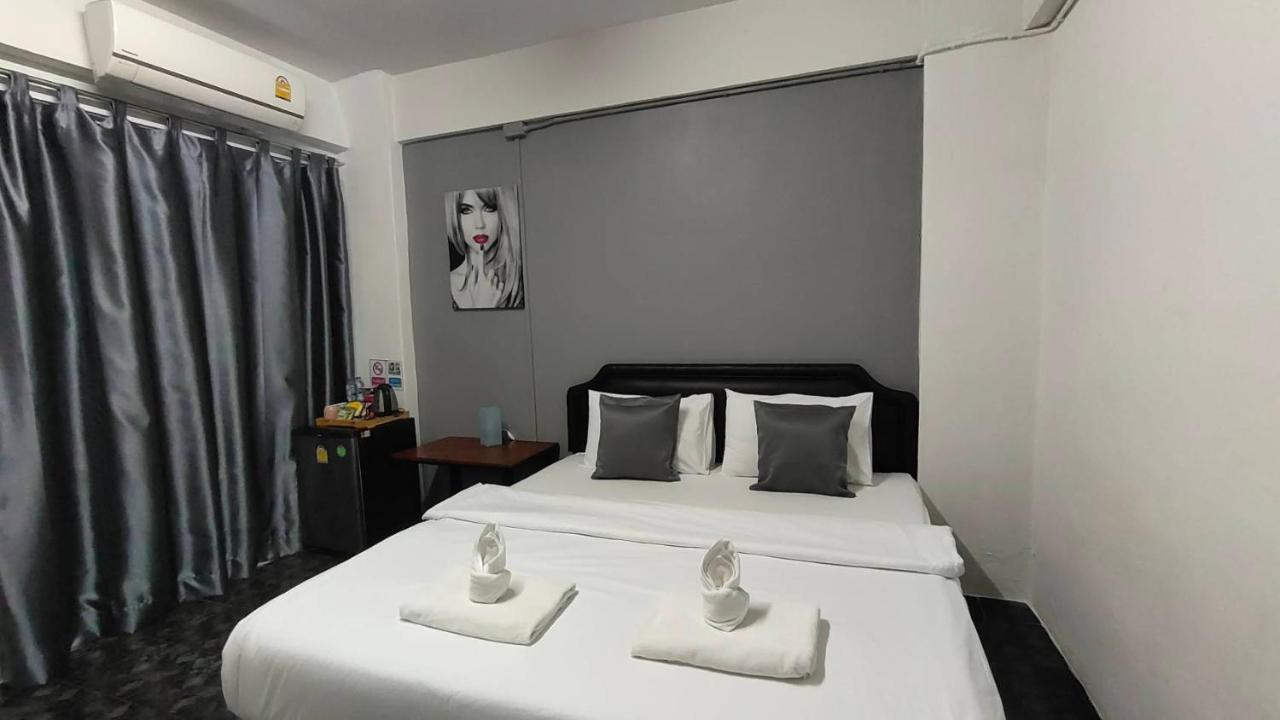 Ada Apartment - อาดา อพาร์ทเมนท์ Бангкок Екстер'єр фото